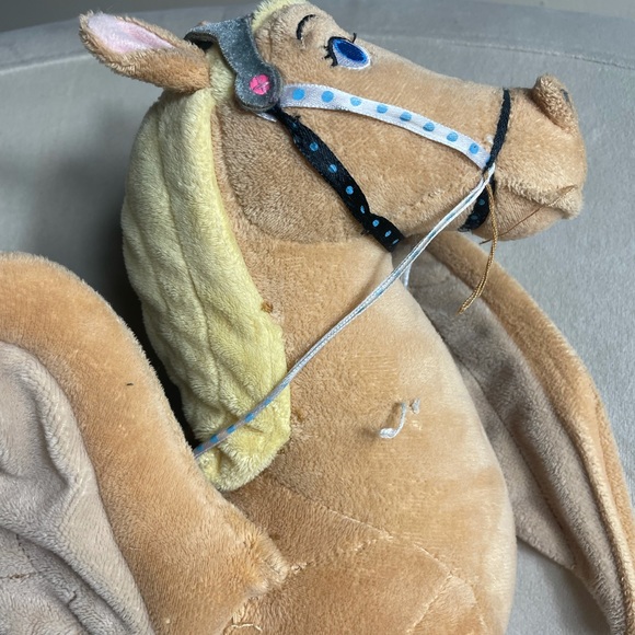 Disney Store Sophia The First Saffron Pegasus Horse Plush Stuffed Animal Pony - Picture 5 of 10